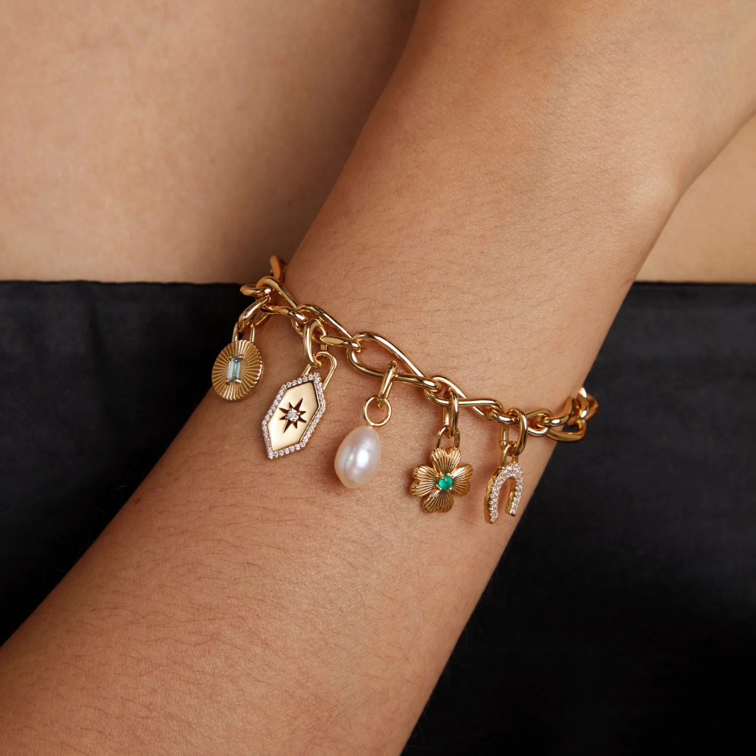 Clover Clip Charm in Gold - Image 4