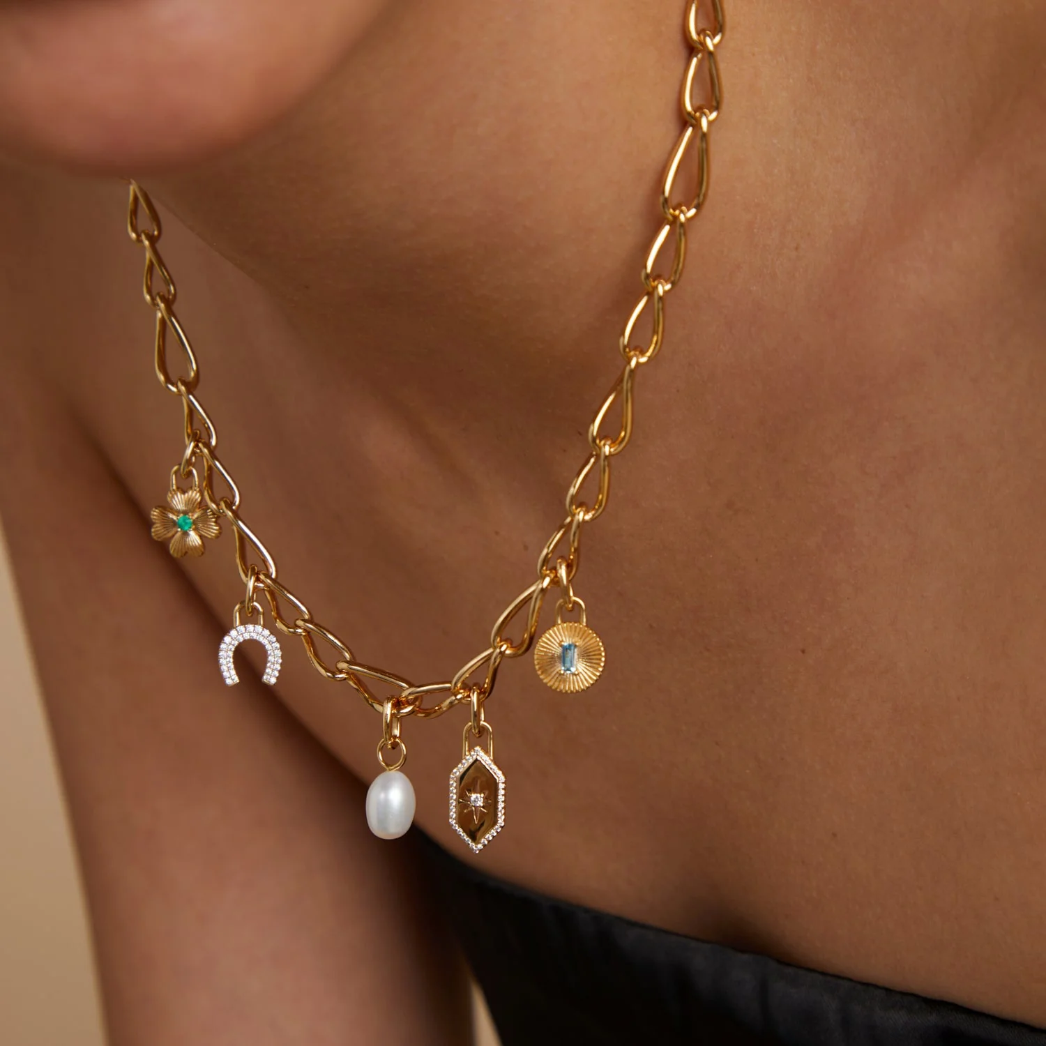 Clover Clip Charm in Gold - Image 7