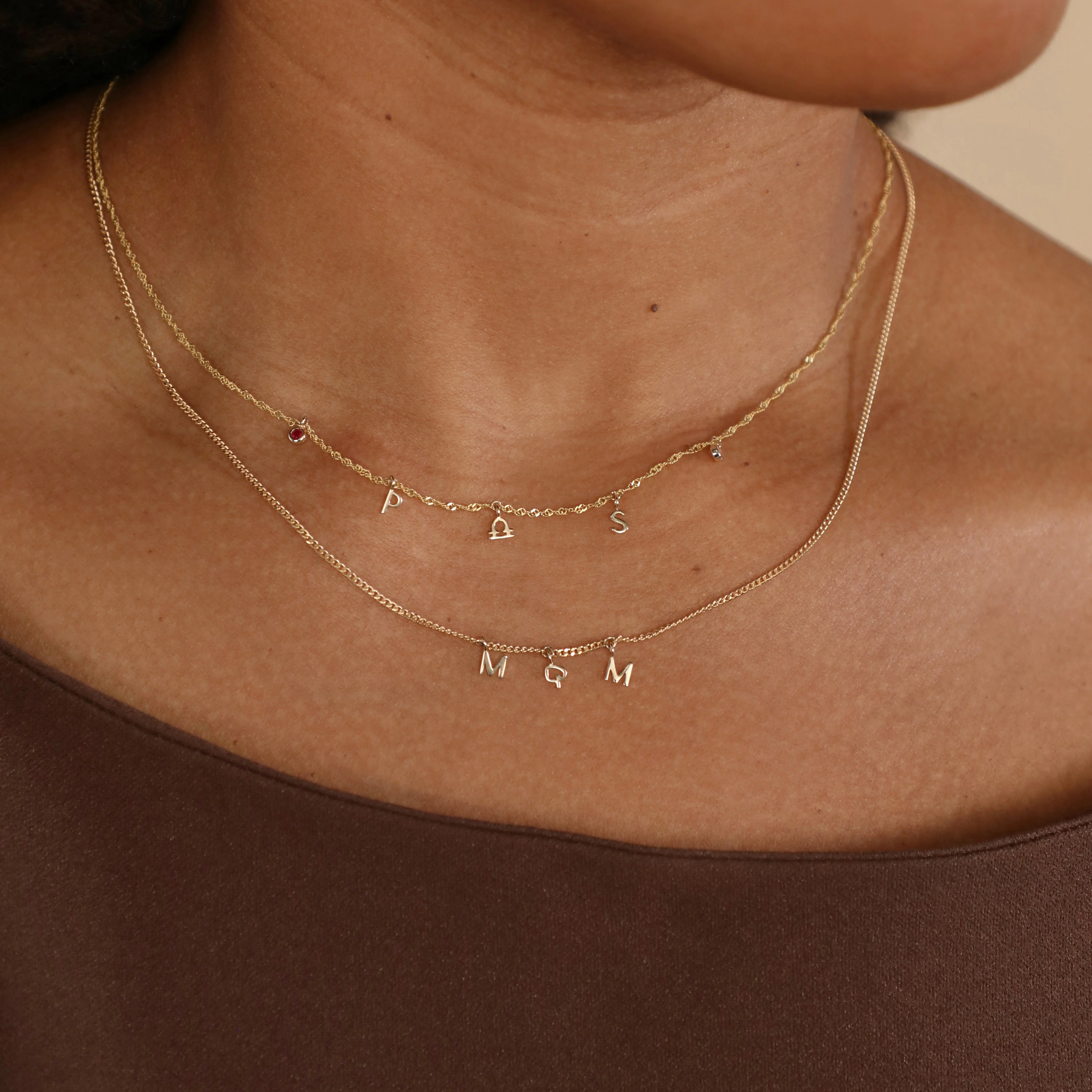 Garnet Friendship Charm 9k Gold - Image 3