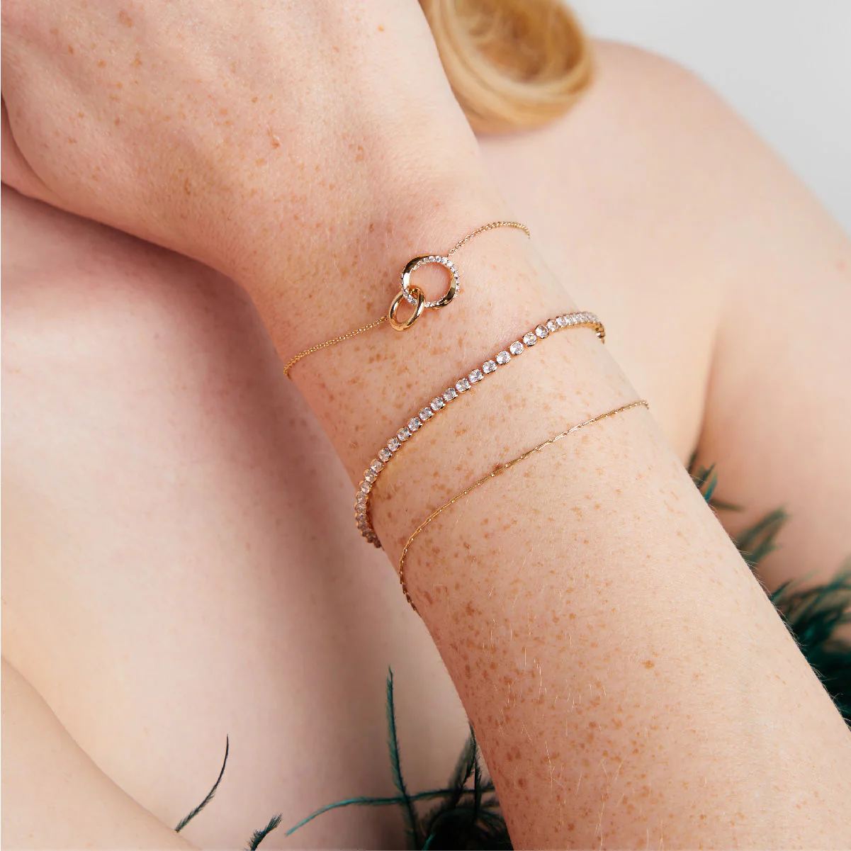 Gleam Bold Tennis Chain Bracelet in Gold - Image 3