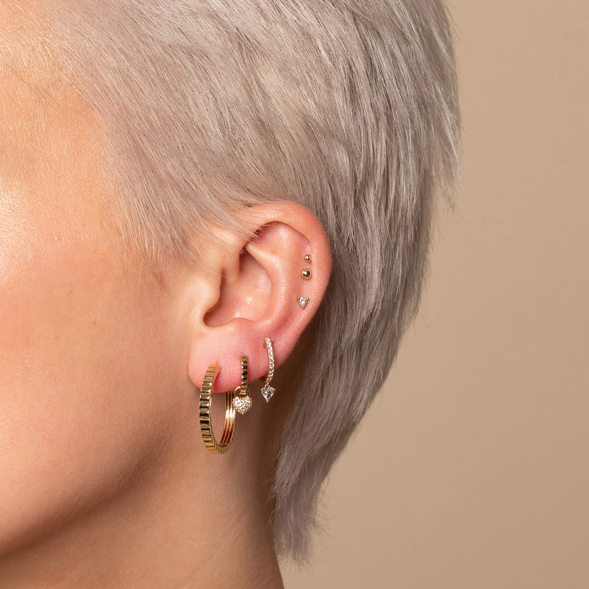 Heart Gem Piercing Stud in Solid Gold - Image 4