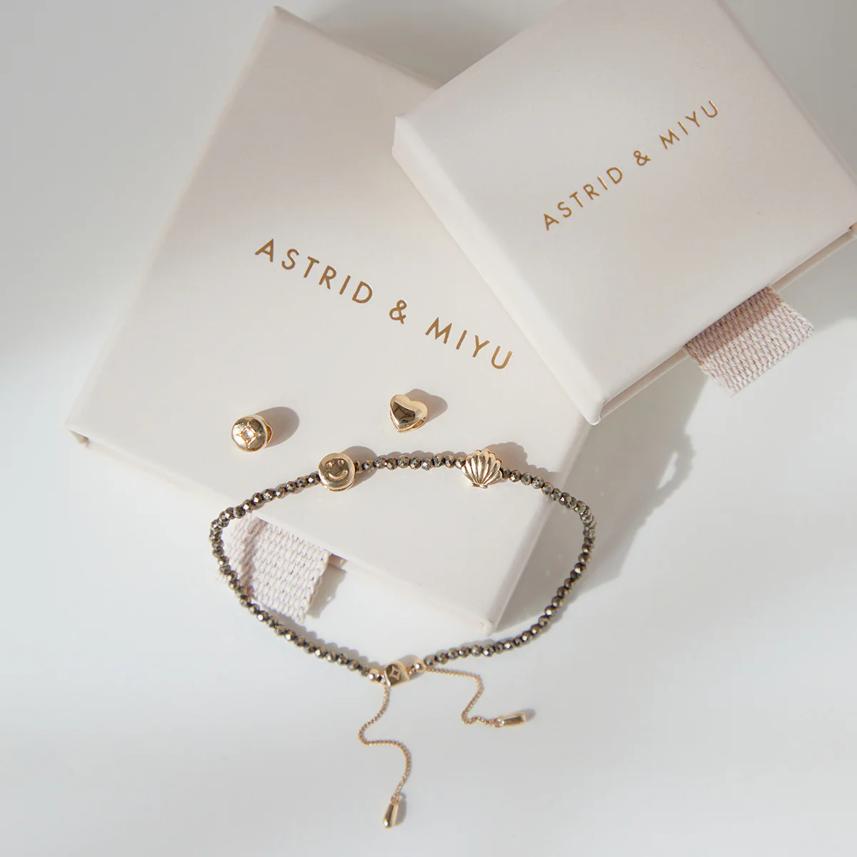 Heart Click Charm in 9k Gold - Image 4