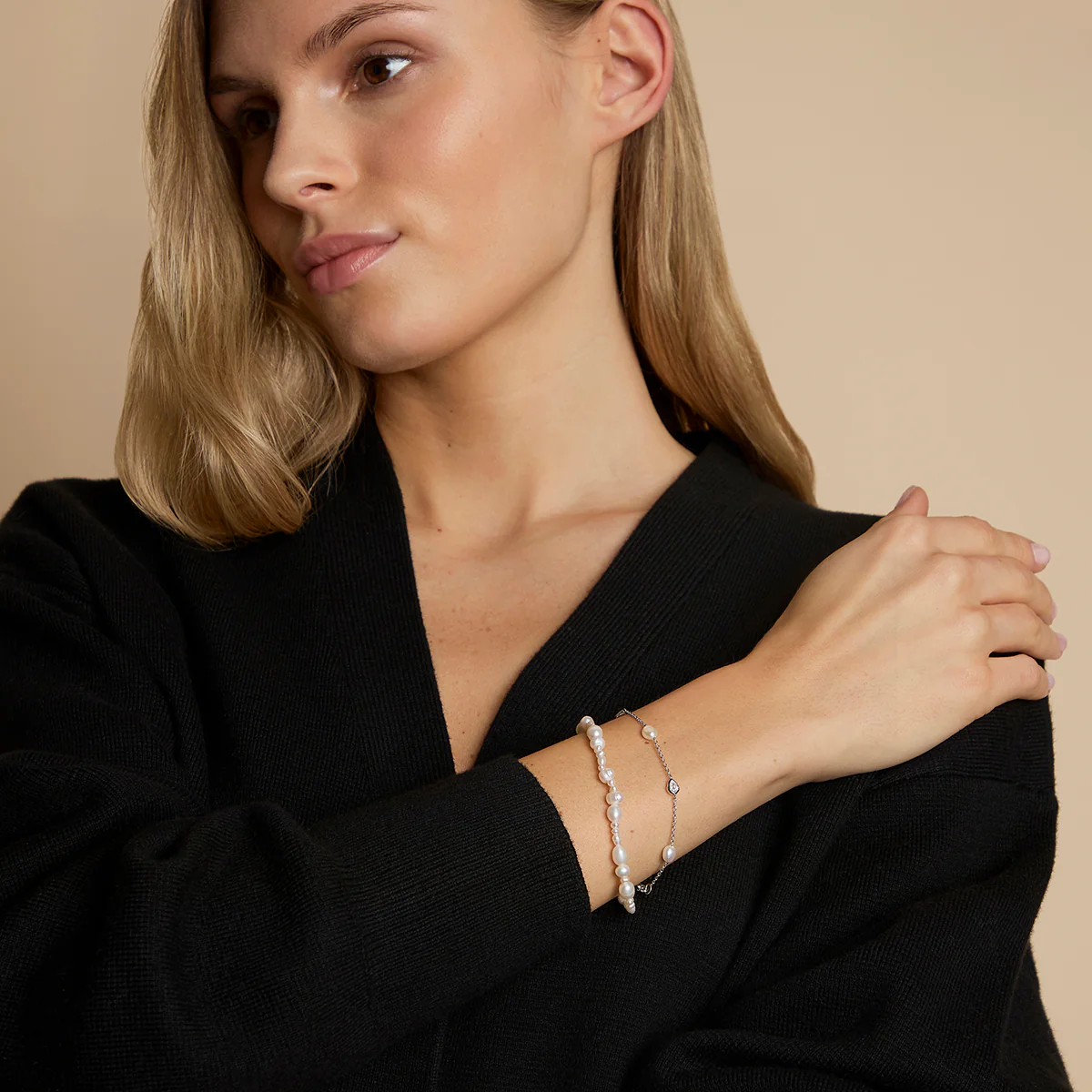 Pearl Bracelet Stacking Set in Silver - Image 4