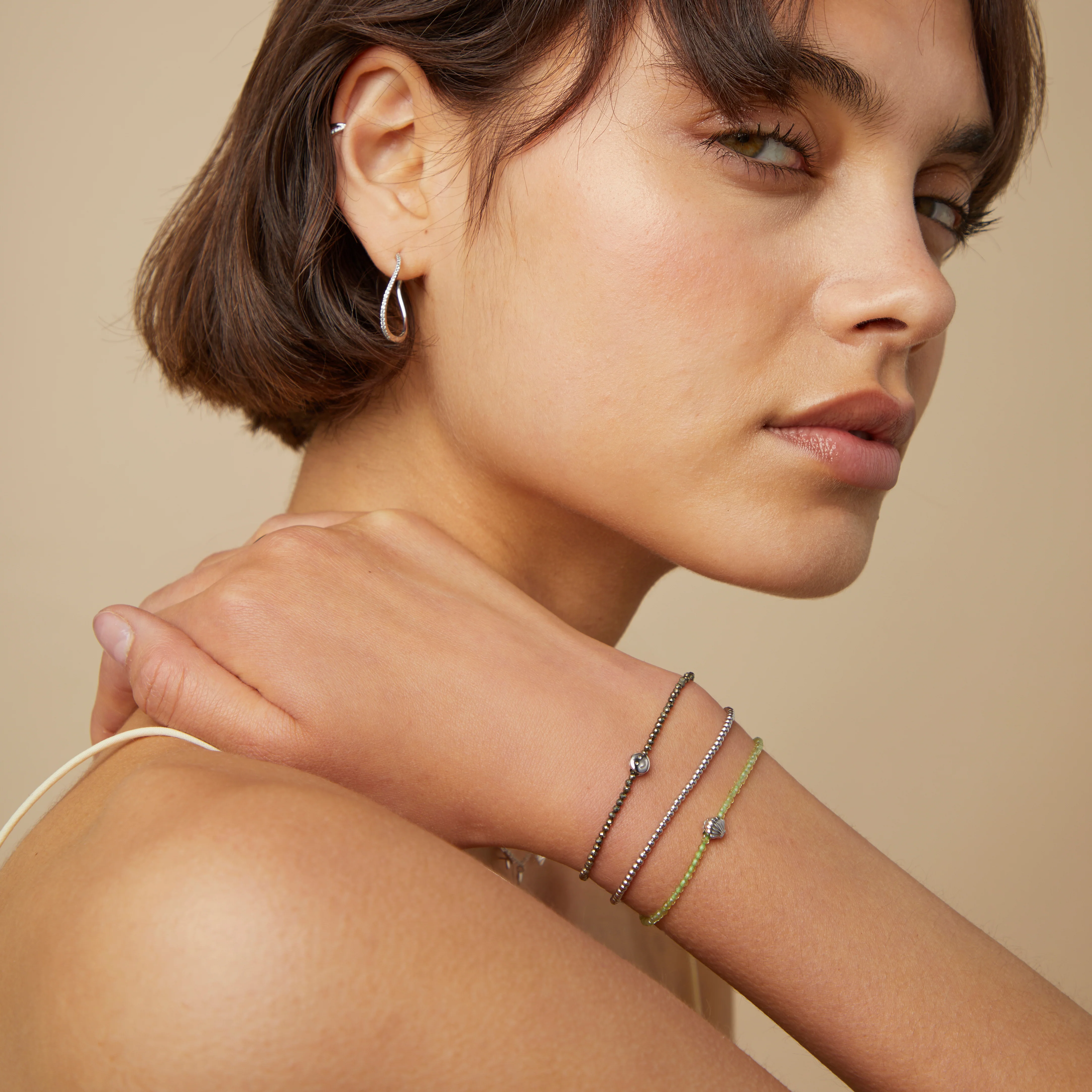 Shell Click Charm in 9k White Gold - Image 3