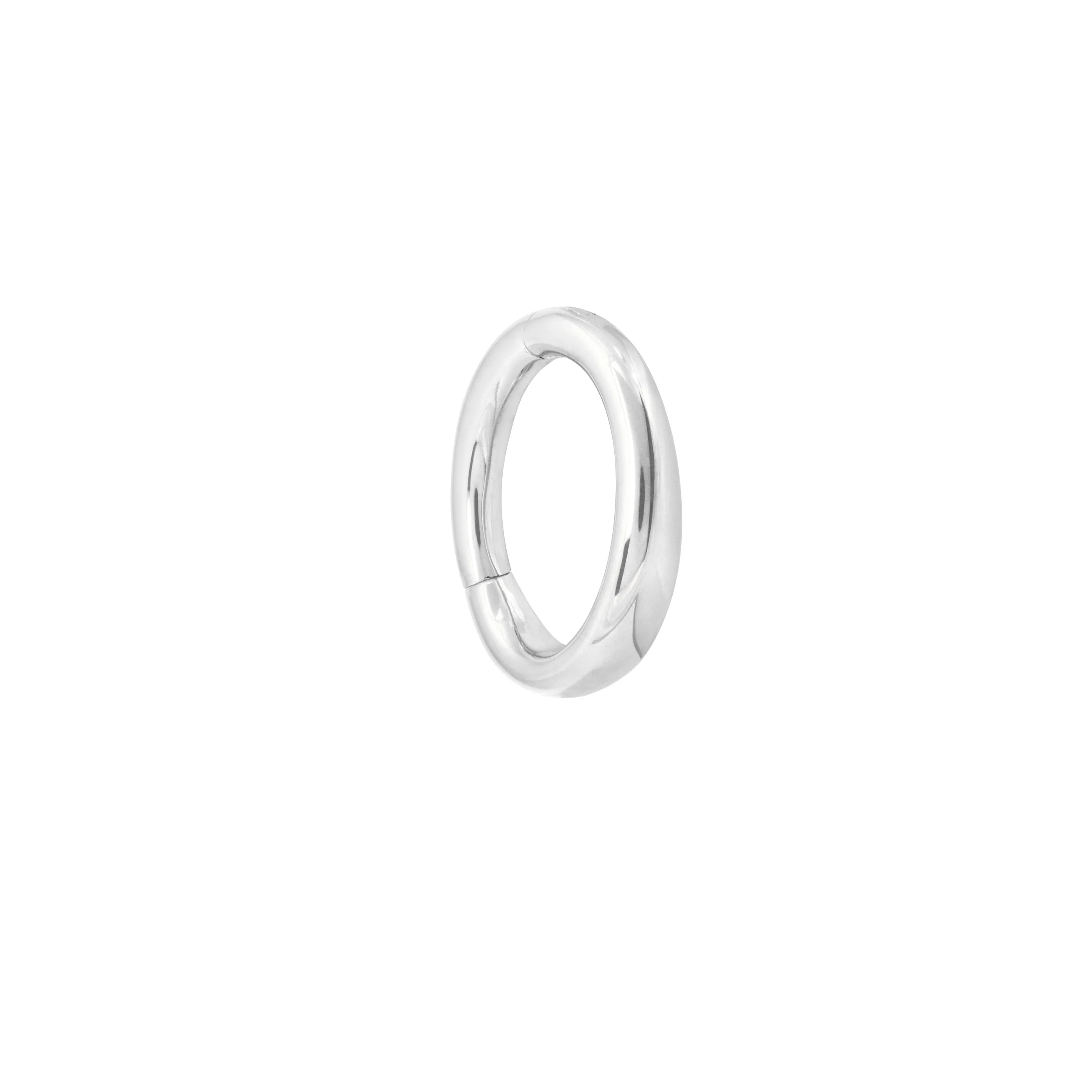 Solid White Gold Graduated Rook Hoop - Image 5