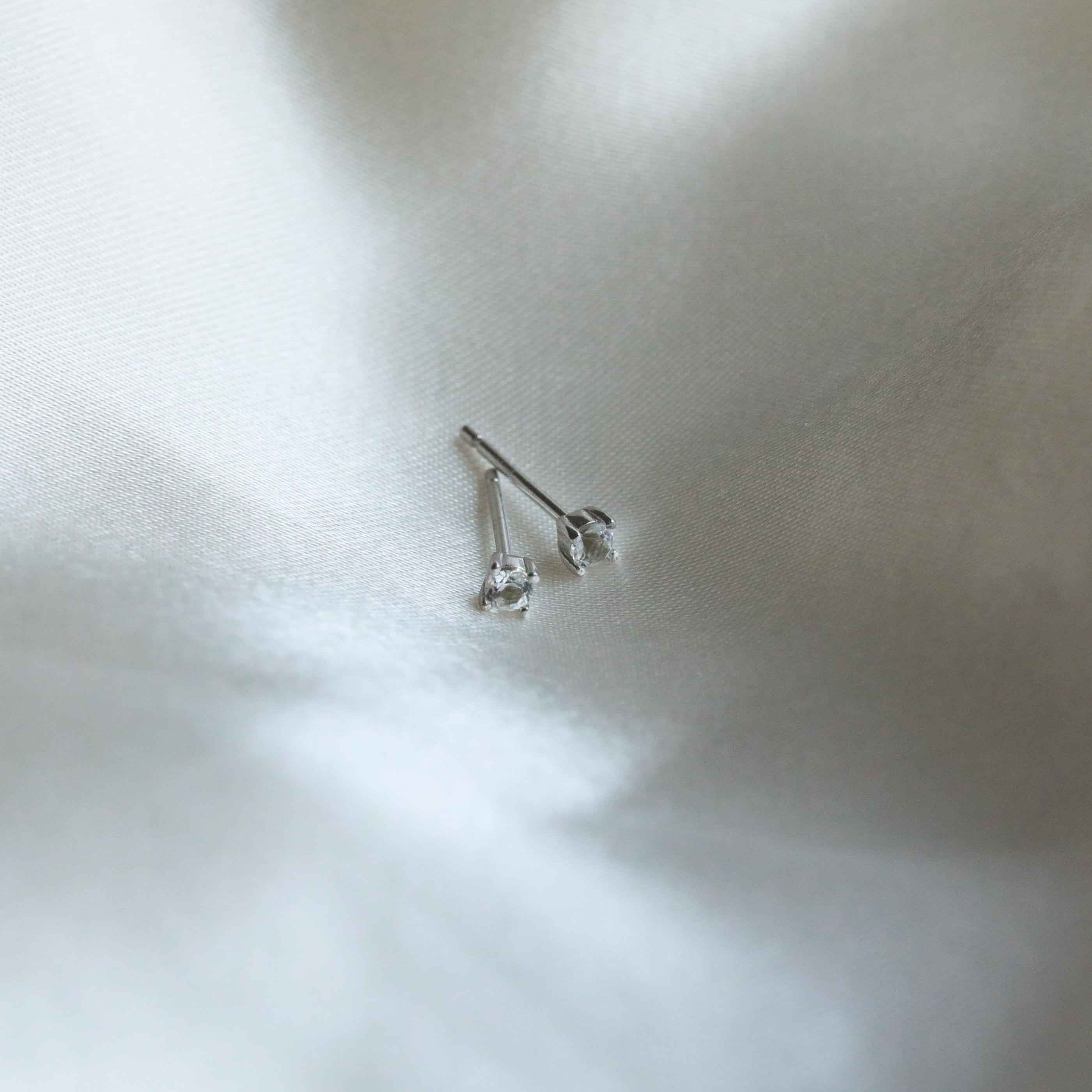 Topaz Stud Earrings in Solid White Gold - Image 6